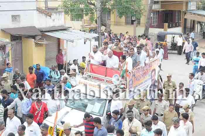 ದಲಿತರು ಕೋಮುವಾದಿಗಳನ್ನು ದೂರ ಇಡಬೇಕಿದೆ: ಮಲ್ಲಿಕಾರ್ಜುನ ಖರ್ಗೆ